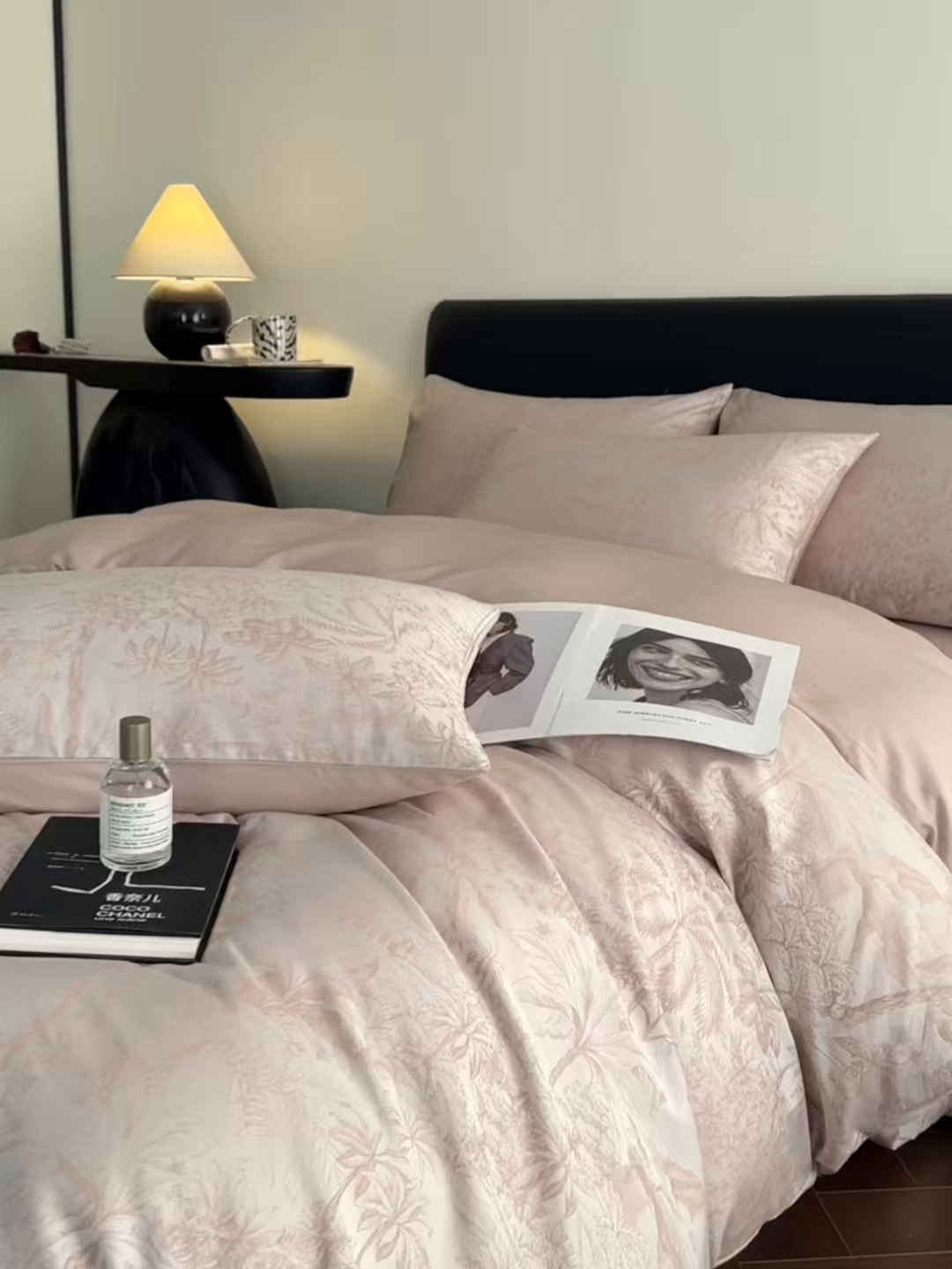 91家纺网 家纺一手货源 找家纺 莱登卡奴 2026新款A类50S天丝棉色织提花系列四件套 芊芊花影