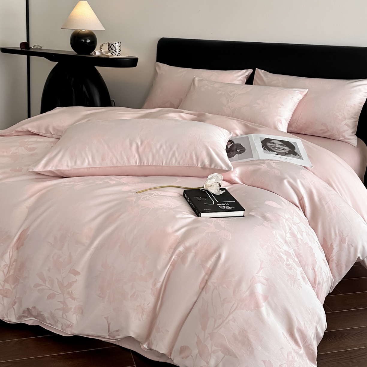 91家纺网 家纺一手货源 找家纺 莱登卡奴 2026新款A类50S天丝棉色织提花系列四件套 晚风逐梦