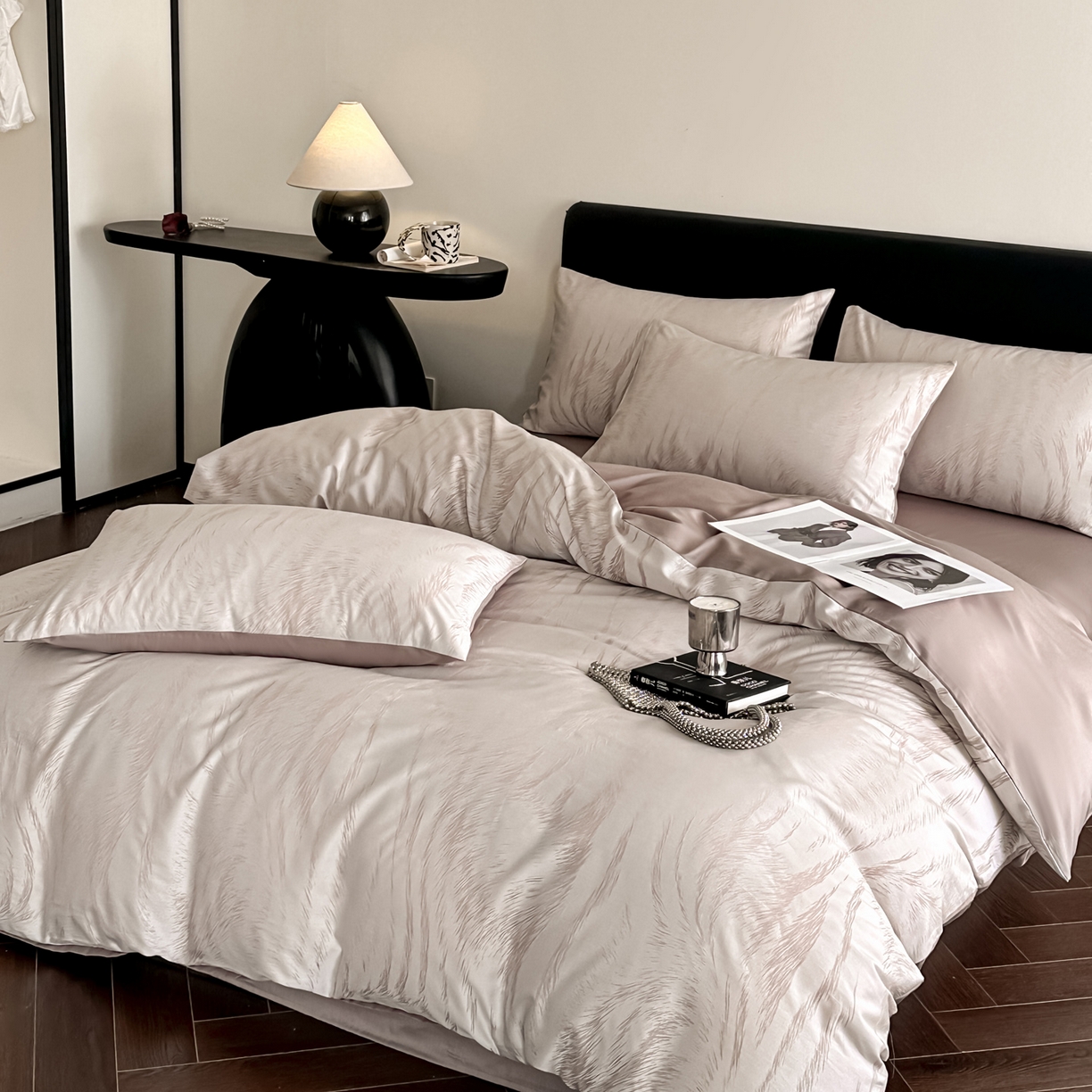 91家纺网 家纺一手货源 找家纺 莱登卡奴 2026新款A类50S天丝棉色织提花系列四件套 云栖处-浅咖