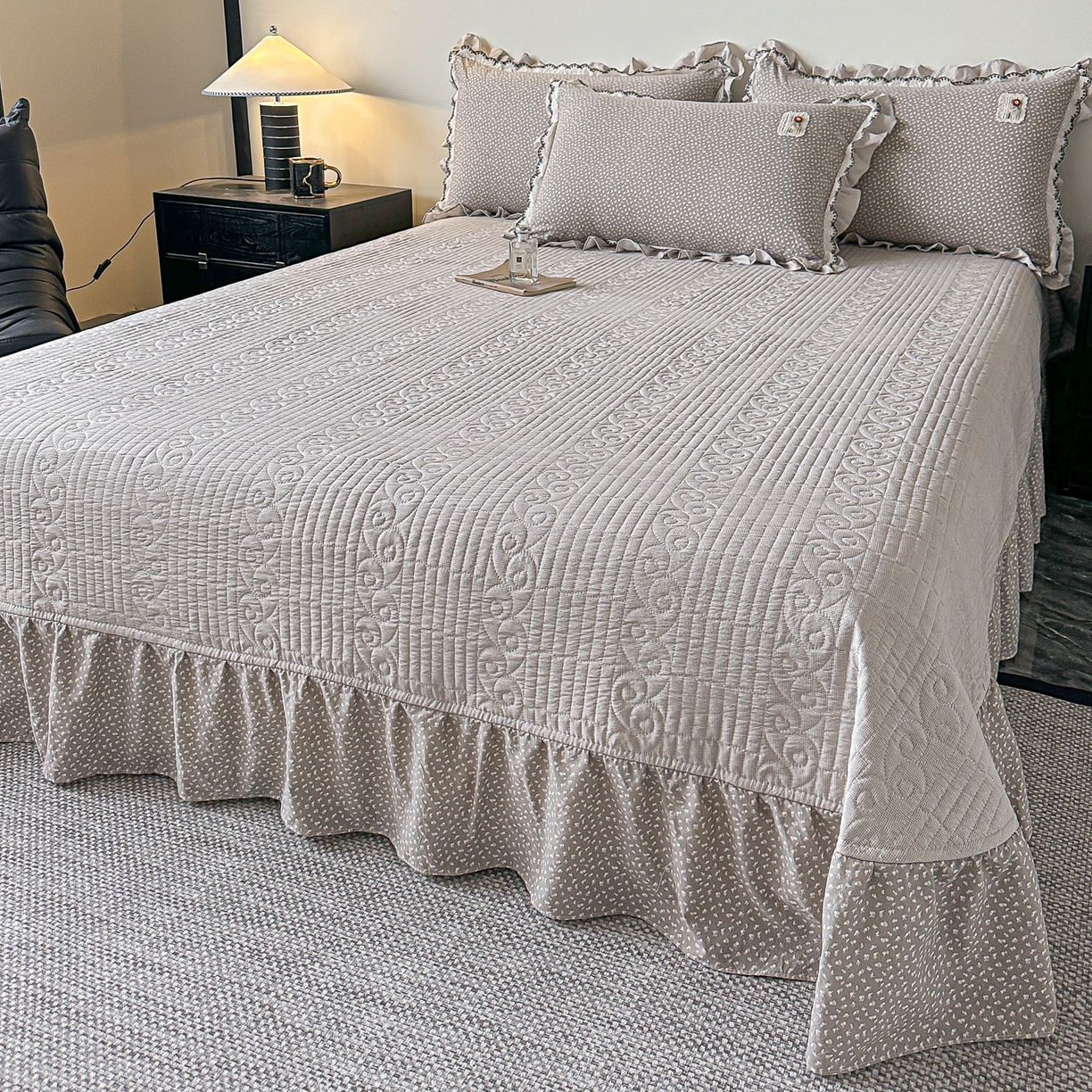 91家纺网 家纺一手货源 找家纺 （总）梓之赫 2026新款云感纱夹棉床盖四件套-小美满