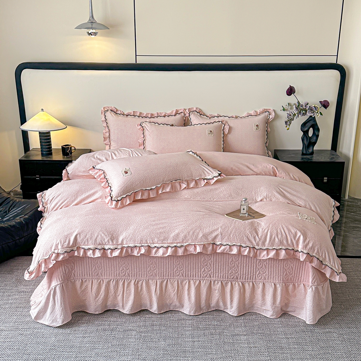 91家纺网 家纺一手货源 找家纺 梓之赫 2026新款云感纱夹棉床盖四件套-小美满 小美满-奶油粉