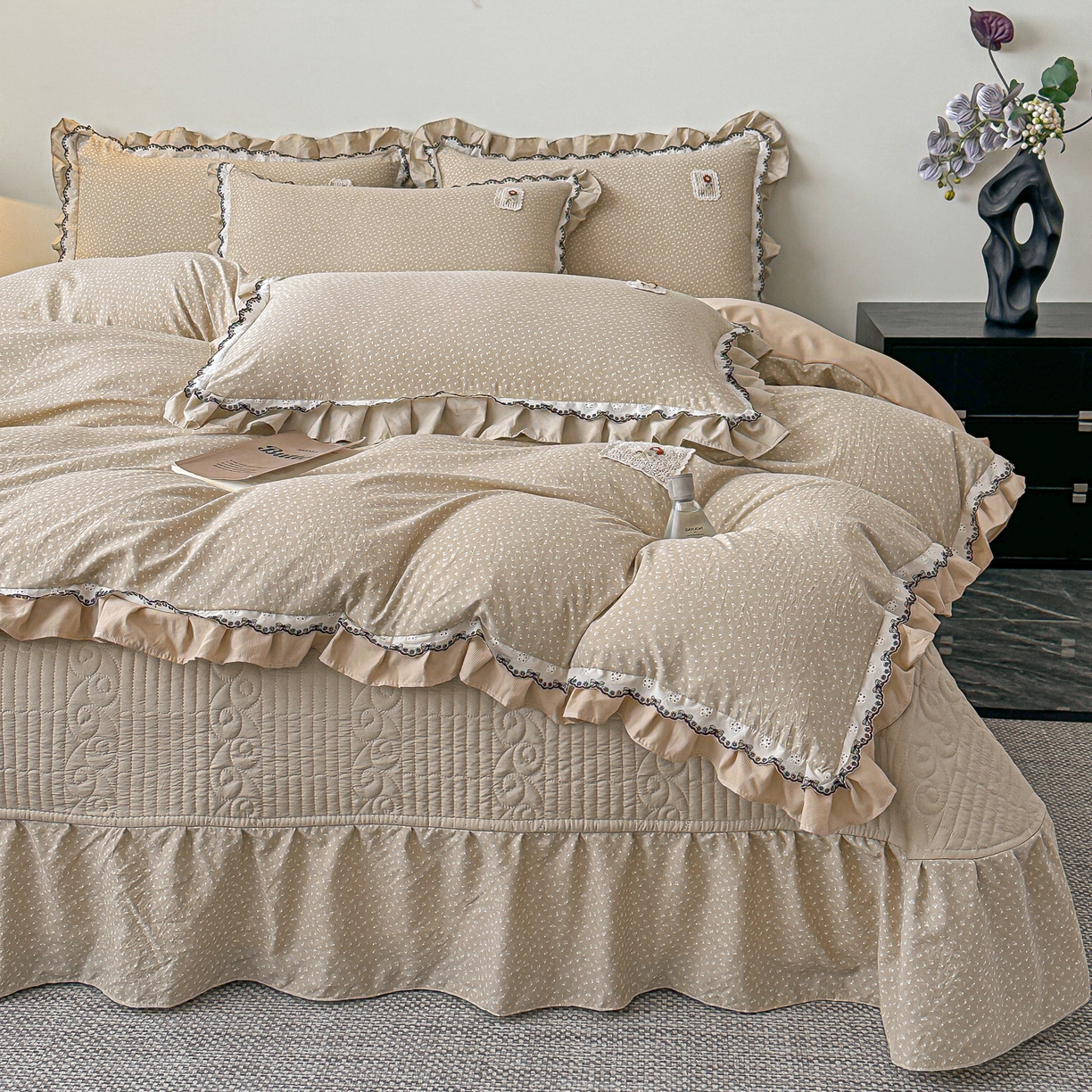 91家纺网 家纺一手货源 找家纺 梓之赫 2026新款云感纱夹棉床盖四件套-小美满 小美满-可可棕