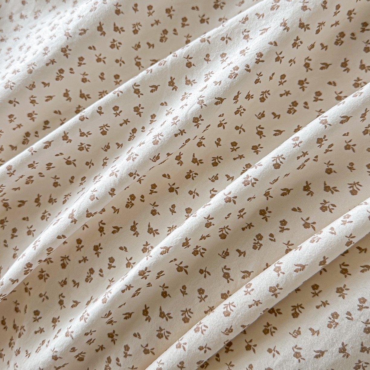 91家纺网 家纺一手货源 找家纺 梓之赫 2026新款云感纱夹棉床盖四件套-小美满 小美满-摩卡棕