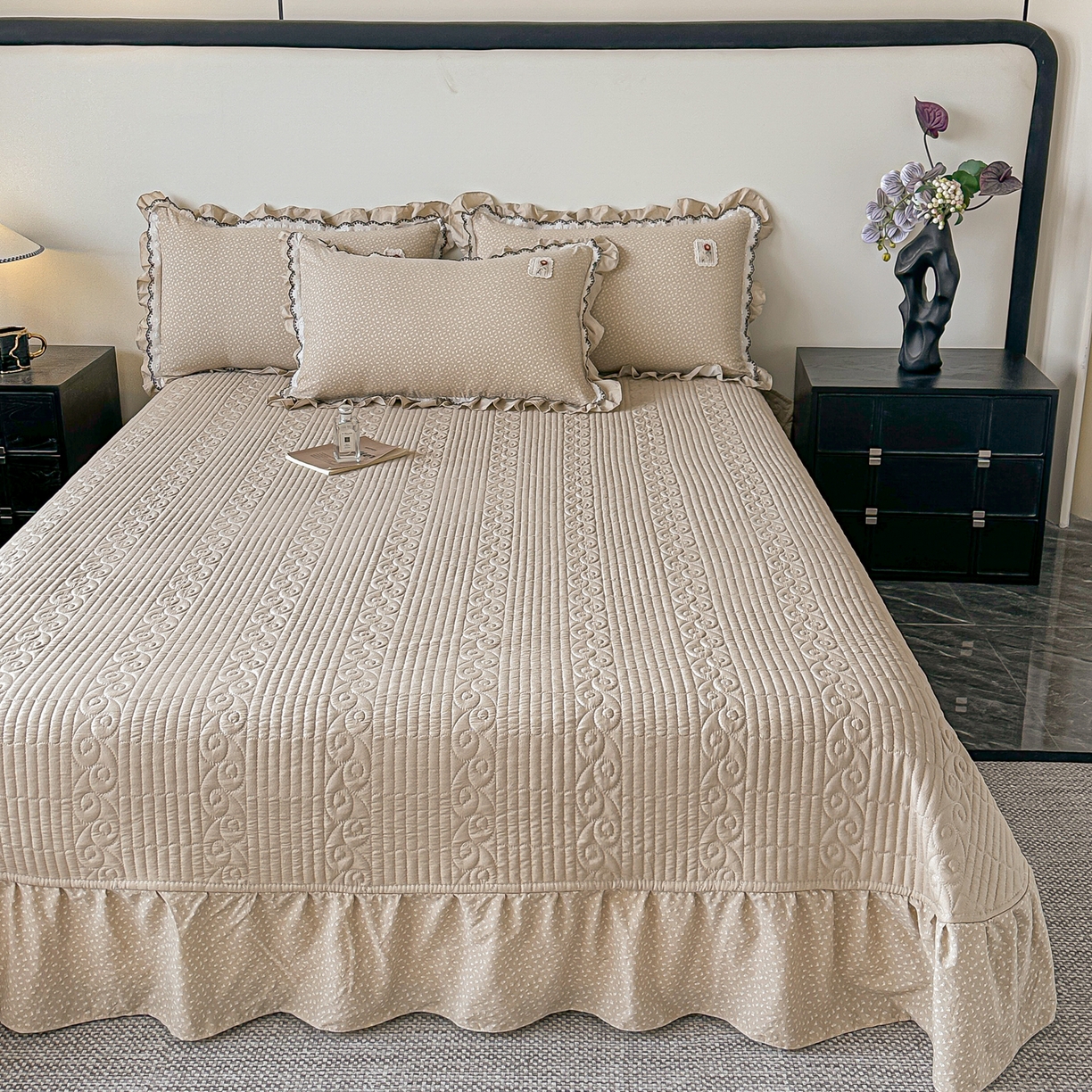 91家纺网 家纺一手货源 找家纺 梓之赫 2026新款云感纱夹棉床盖四件套-小美满 小美满-可可棕