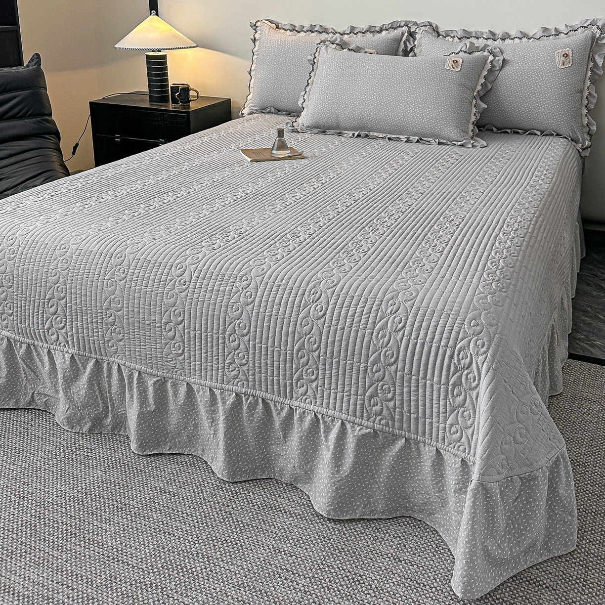 91家纺网 家纺一手货源 找家纺 梓之赫 2026新款云感纱夹棉床盖四件套-小美满 小美满-迷雾灰