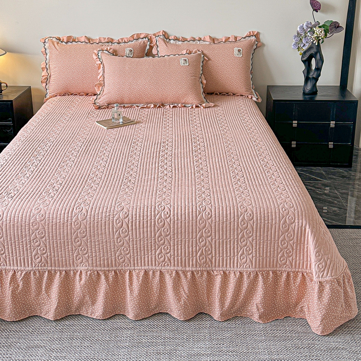 91家纺网 家纺一手货源 找家纺 梓之赫 2026新款云感纱夹棉床盖四件套-小美满 小美满-奶茶色