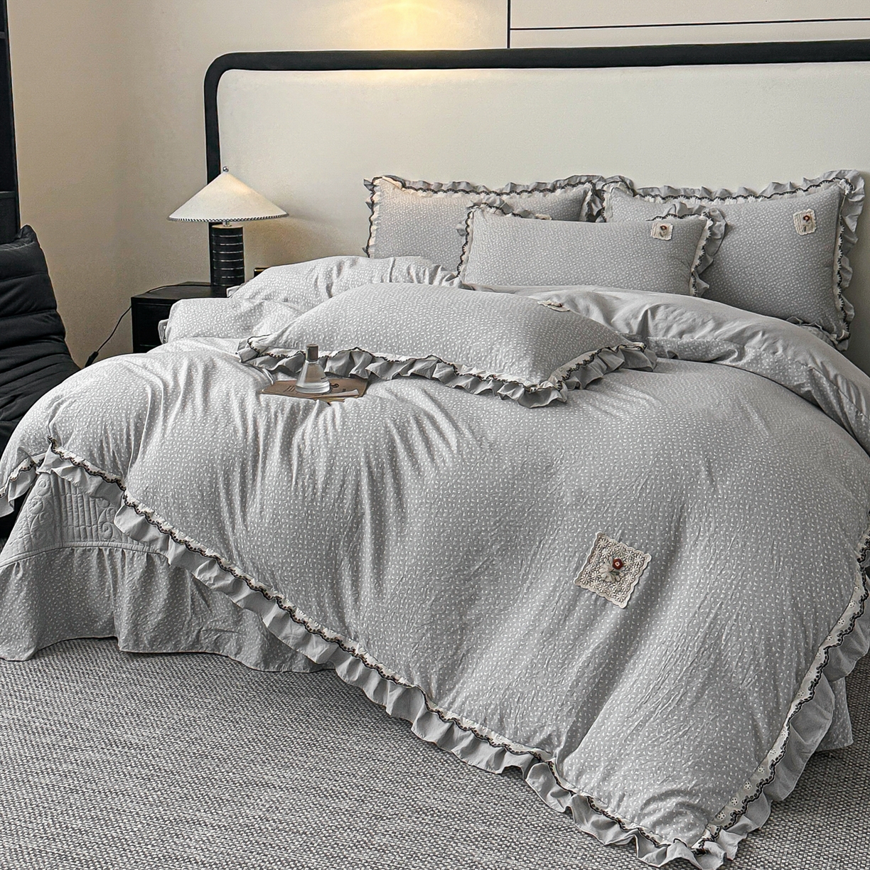 91家纺网 家纺一手货源 找家纺 梓之赫 2026新款云感纱夹棉床盖四件套-小美满 小美满-迷雾灰