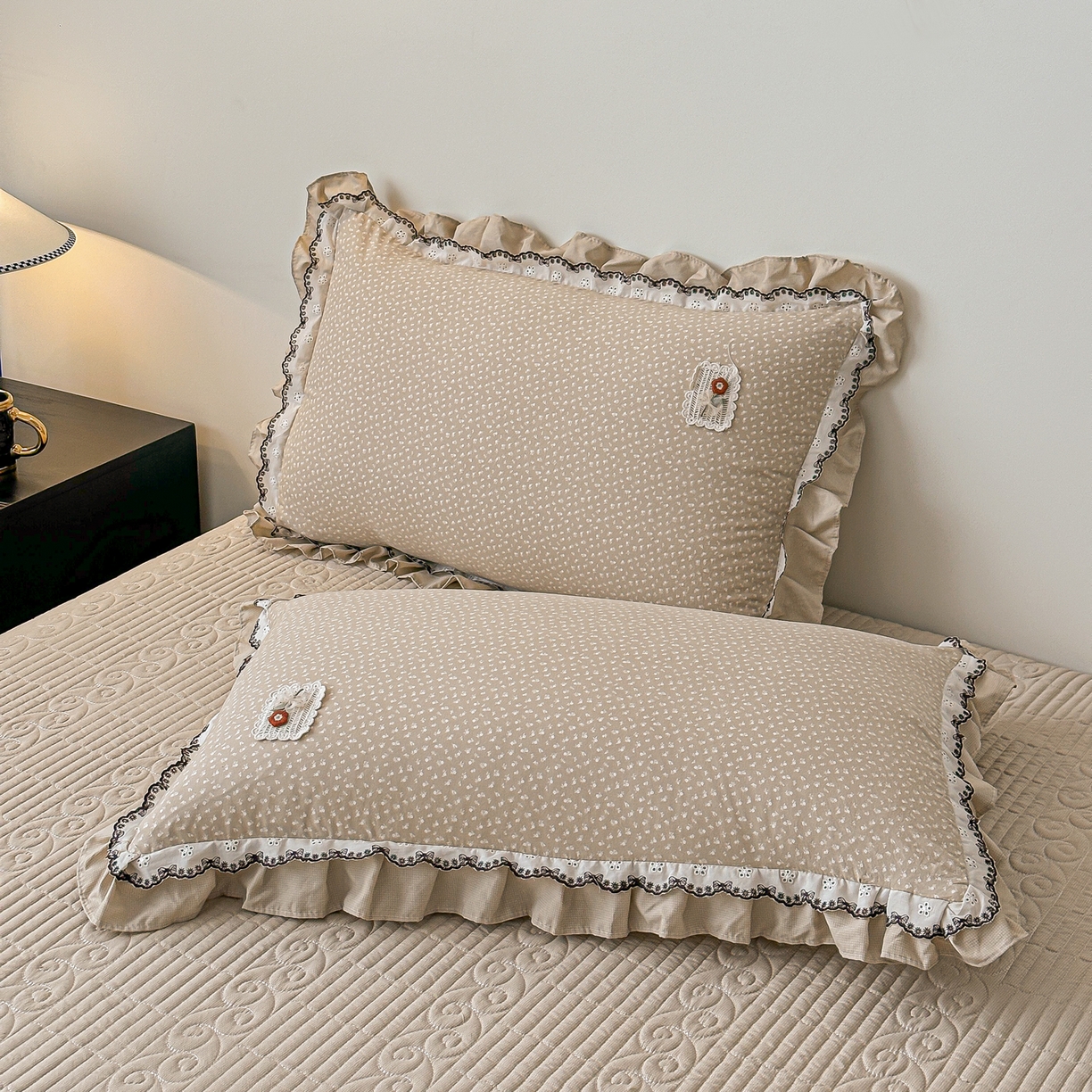 91家纺网 家纺一手货源 找家纺 梓之赫 2026新款云感纱夹棉床盖四件套-小美满 小美满-可可棕