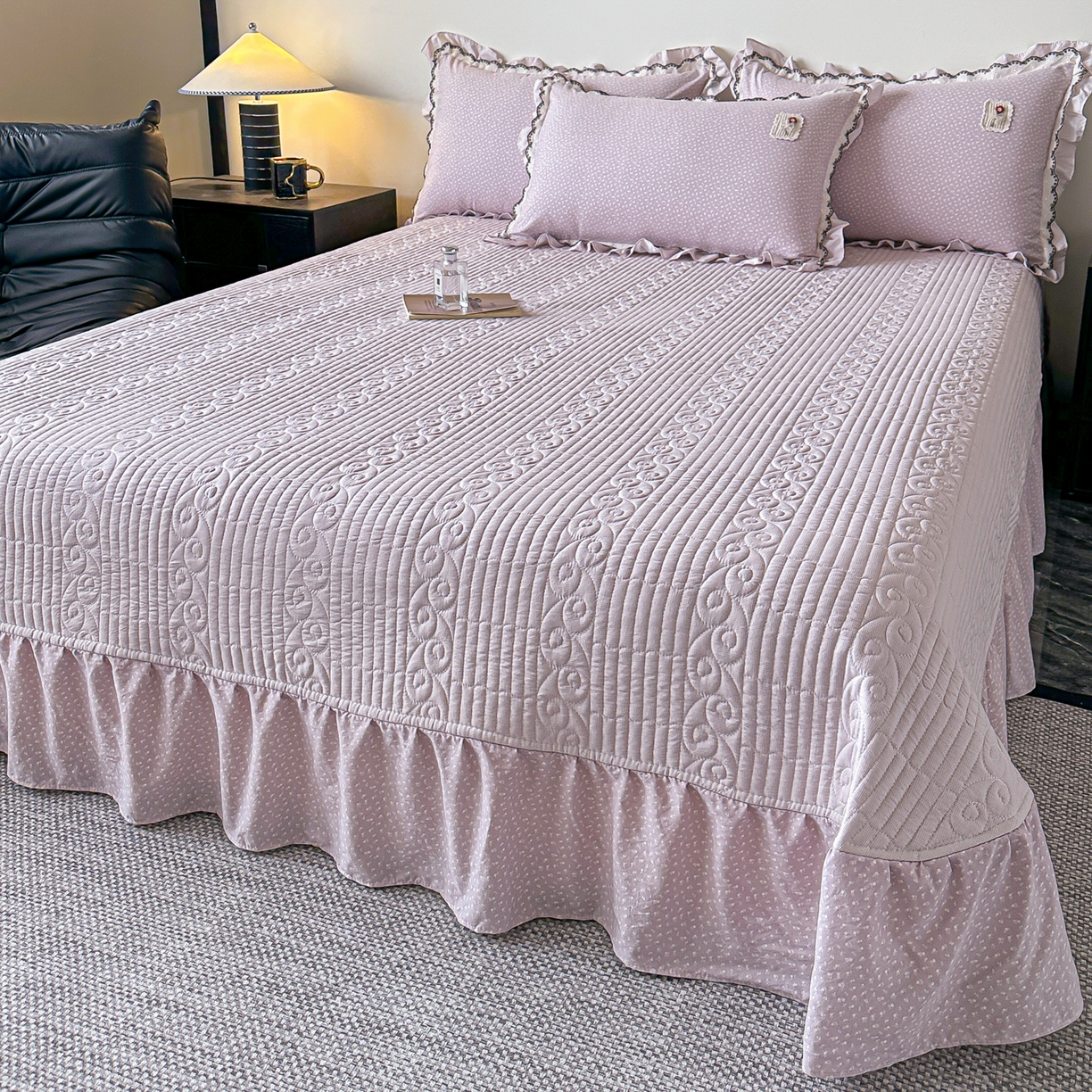 91家纺网 家纺一手货源 找家纺 梓之赫 2026新款云感纱夹棉床盖四件套-小美满 小美满-蜜合紫