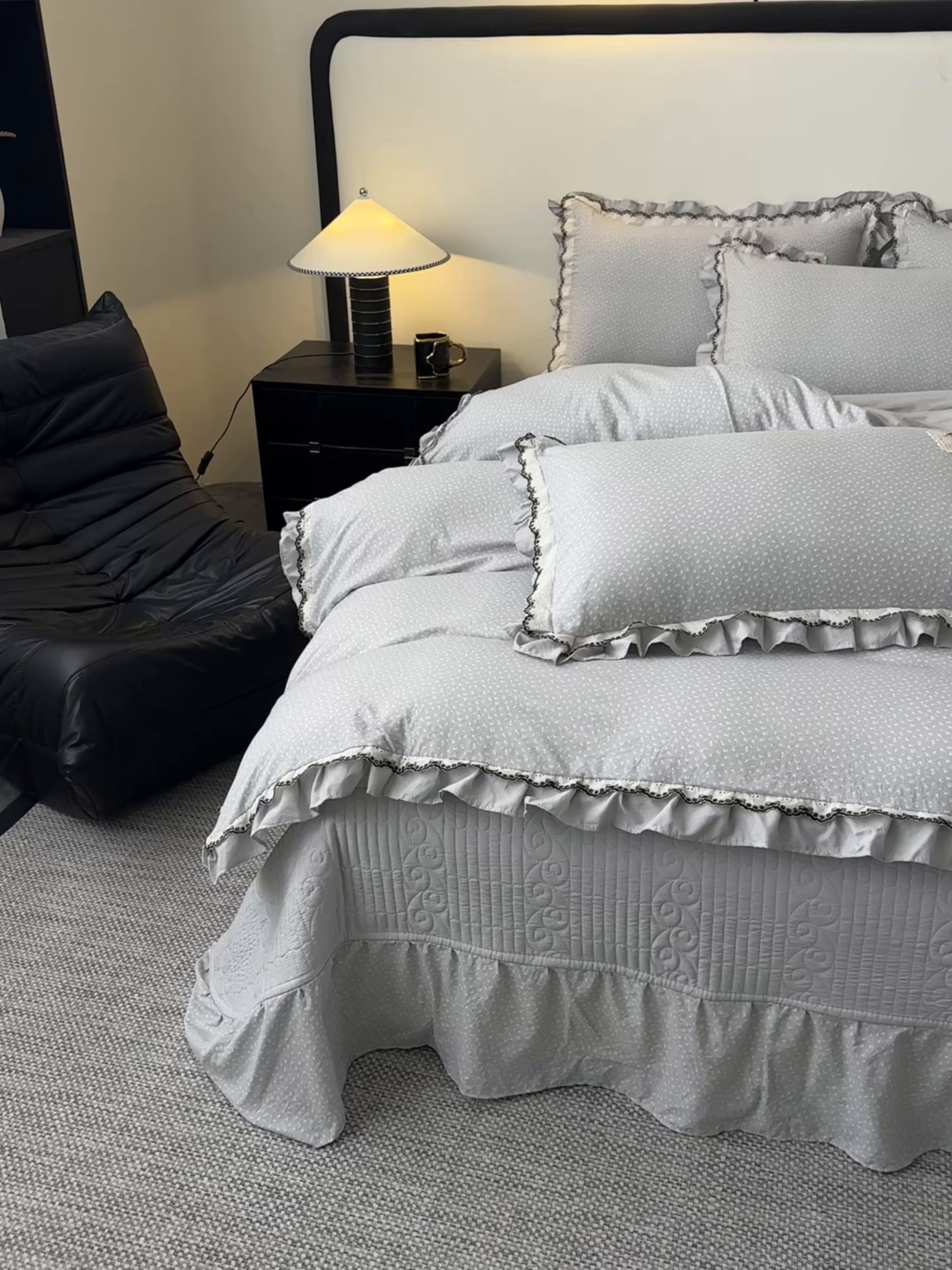 91家纺网 家纺一手货源 找家纺 梓之赫 2026新款云感纱夹棉床盖四件套-小美满 小美满-迷雾灰