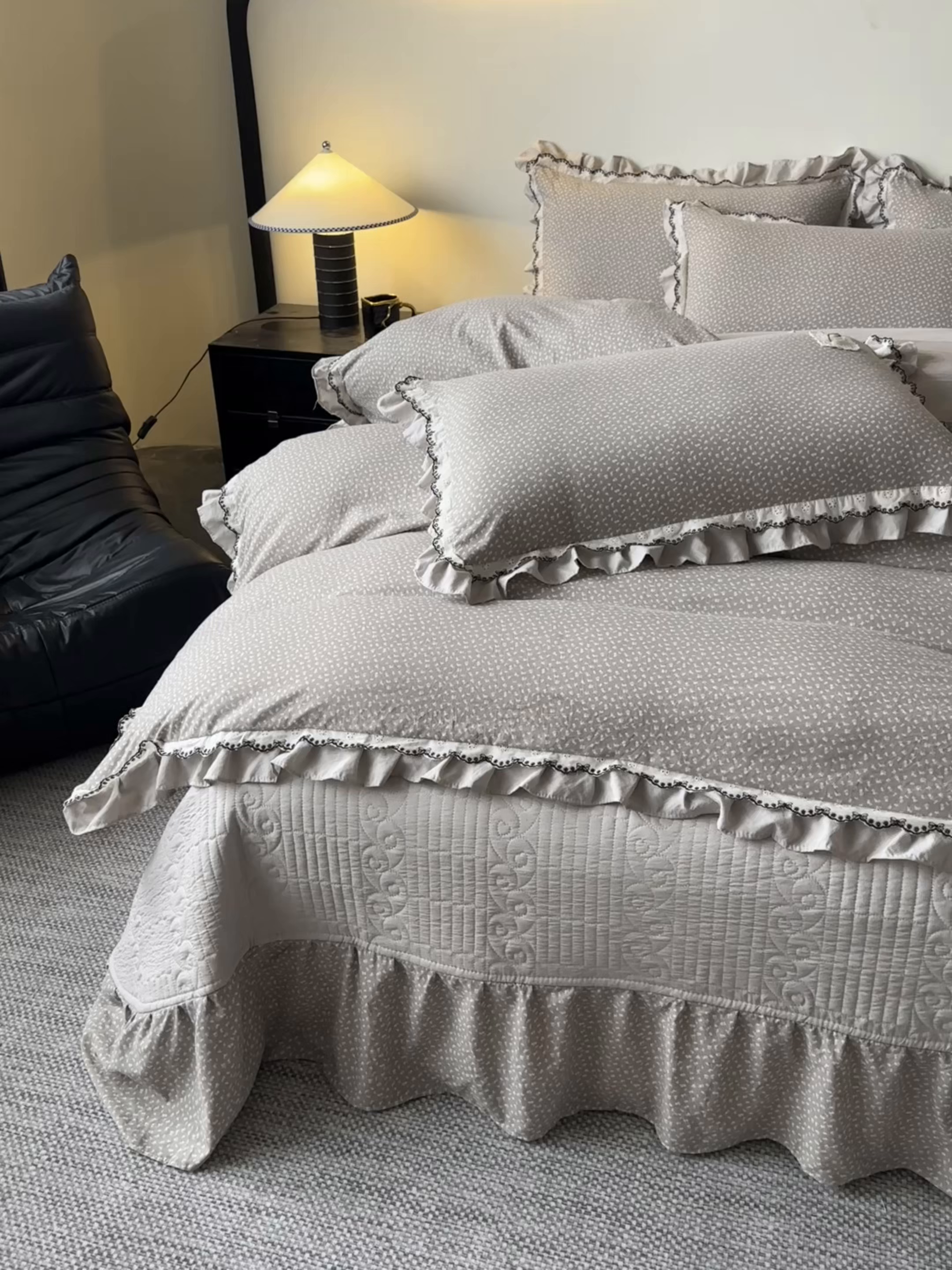 91家纺网 家纺一手货源 找家纺 （总）梓之赫 2026新款云感纱夹棉床盖四件套-小美满