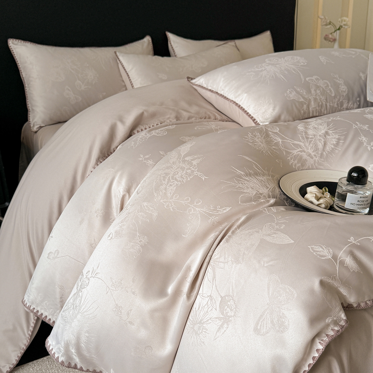 91家纺网 家纺一手货源 找家纺 置顶家纺 2026新款亲肤提花贝壳边四件套-初柠 初柠-奶咖