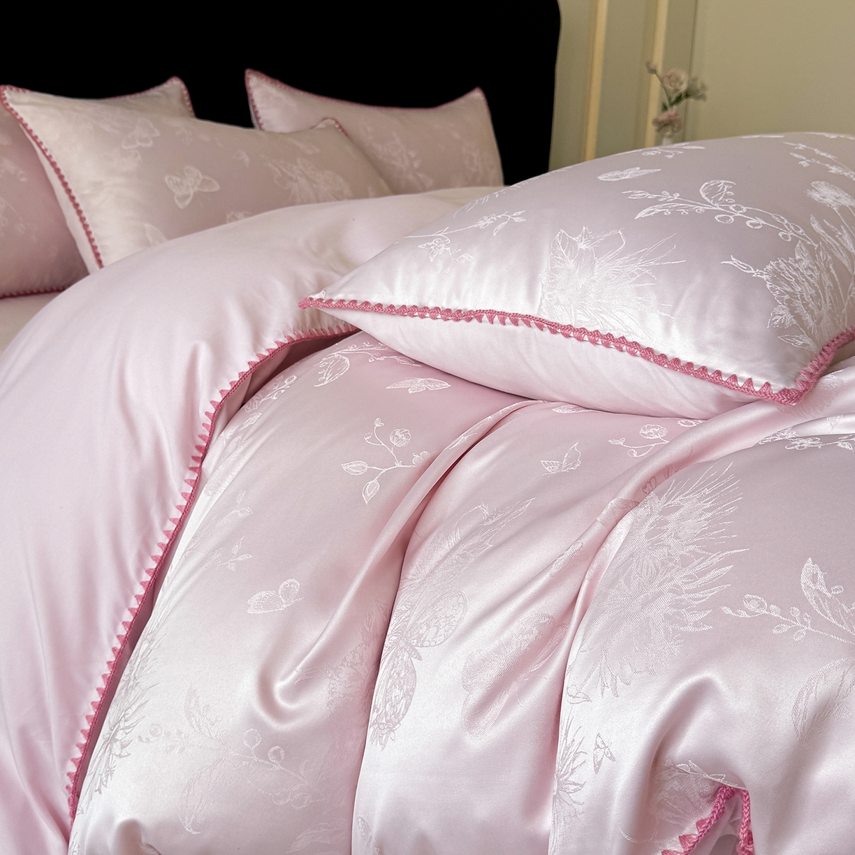 91家纺网 家纺一手货源 找家纺 置顶家纺 2026新款亲肤提花贝壳边四件套-初柠 初柠-浅豆沙