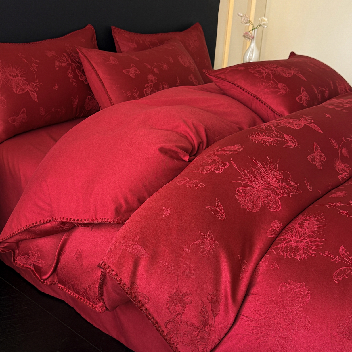 91家纺网 家纺一手货源 找家纺 置顶家纺 2026新款亲肤提花贝壳边四件套-初柠 初柠-红