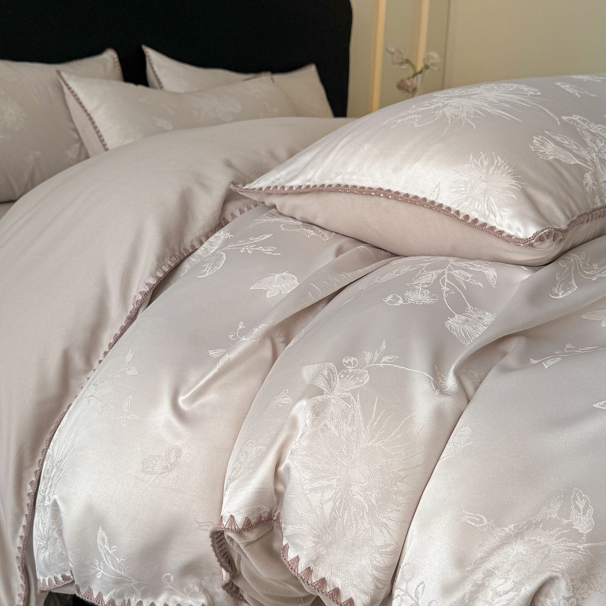 91家纺网 家纺一手货源 找家纺 置顶家纺 2026新款亲肤提花贝壳边四件套-初柠 初柠-奶咖