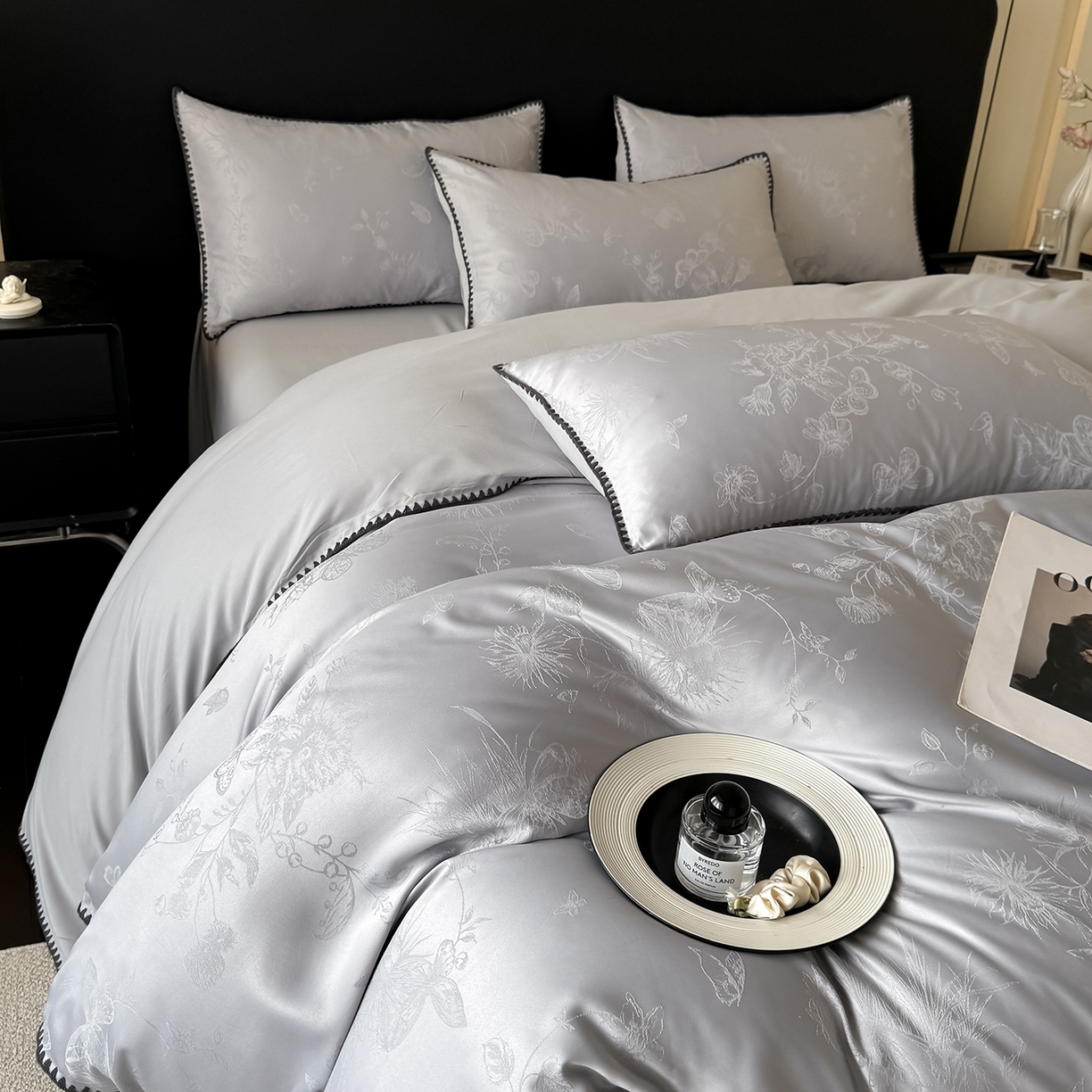 91家纺网 家纺一手货源 找家纺 置顶家纺 2026新款亲肤提花贝壳边四件套-初柠 初柠-灰色