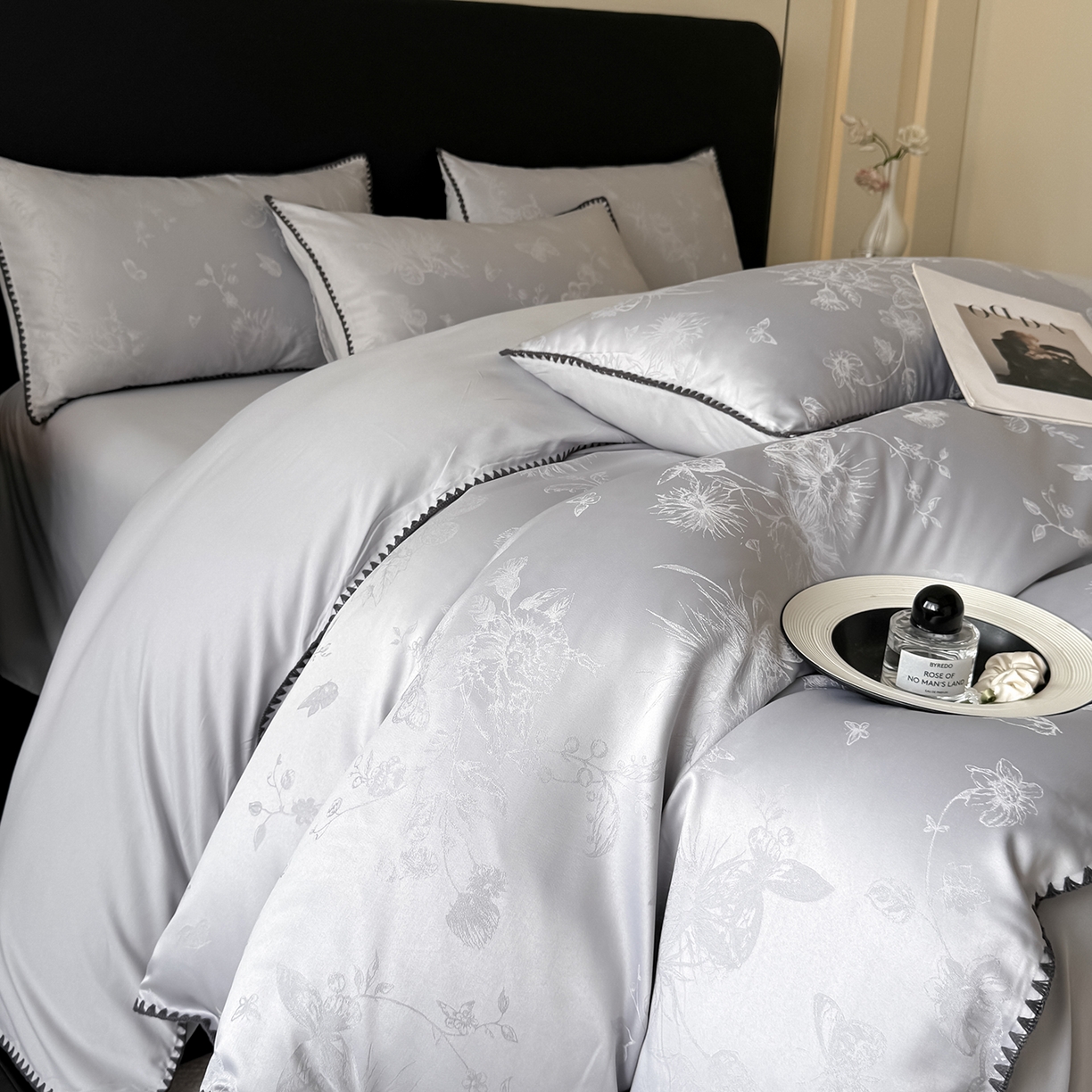 91家纺网 家纺一手货源 找家纺 置顶家纺 2026新款亲肤提花贝壳边四件套-初柠 初柠-灰色