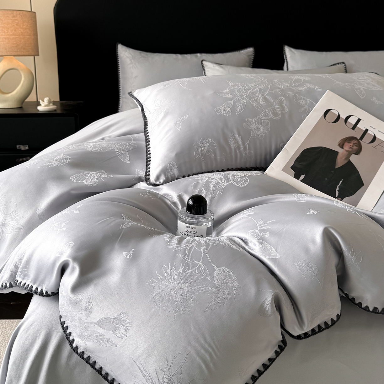 91家纺网 家纺一手货源 找家纺 置顶家纺 2026新款亲肤提花贝壳边四件套-初柠 初柠-灰色