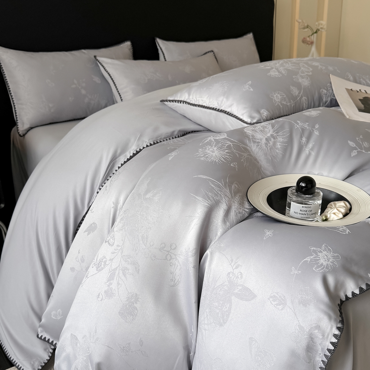 91家纺网 家纺一手货源 找家纺 置顶家纺 2026新款亲肤提花贝壳边四件套-初柠 初柠-灰色