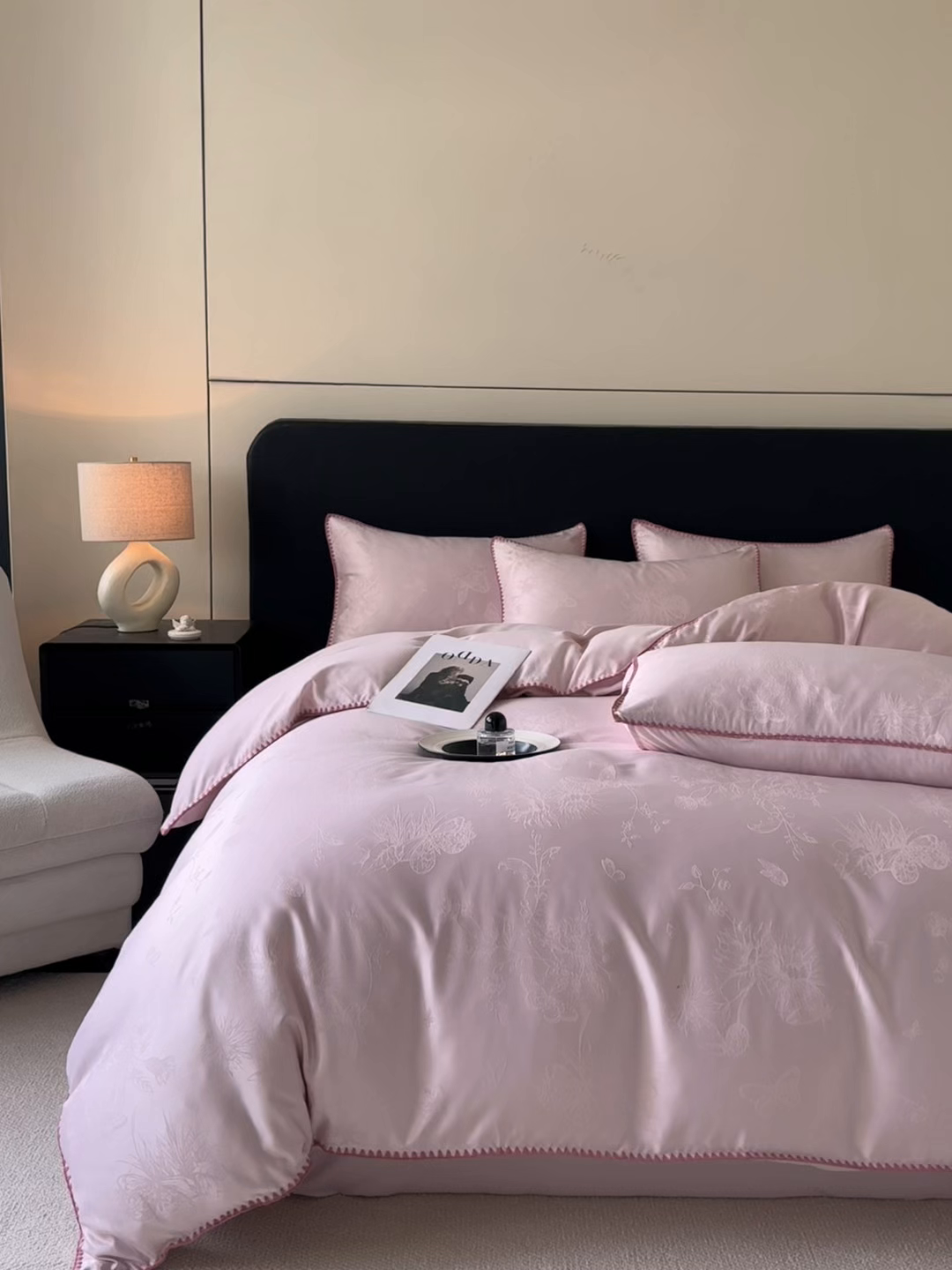 91家纺网 家纺一手货源 找家纺 置顶家纺 2026新款亲肤提花贝壳边四件套-初柠 初柠-浅豆沙