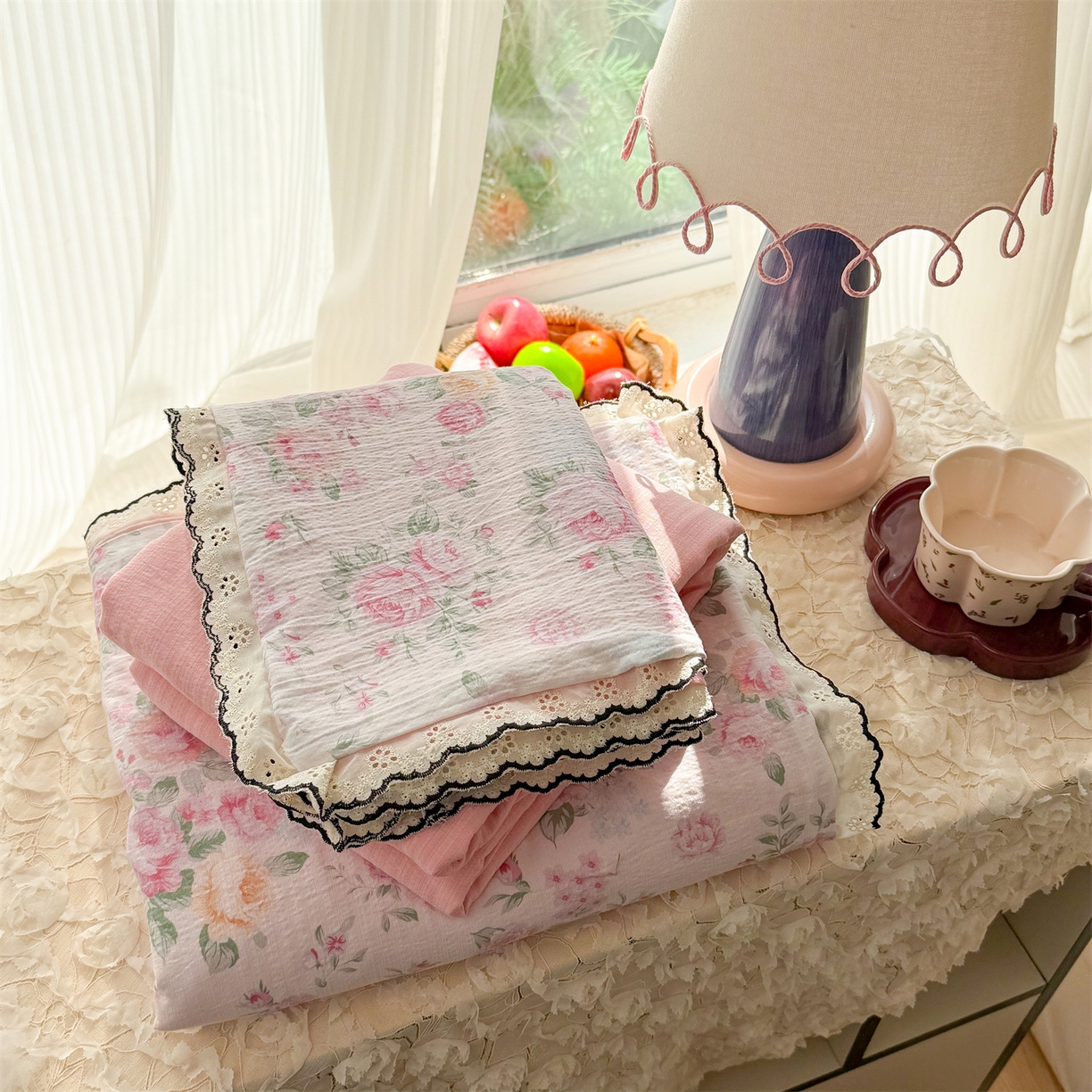 91家纺网 家纺一手货源 找家纺 （总）艾特你 2026新款针织提花双层纱全棉纯棉蕾丝花边四件套