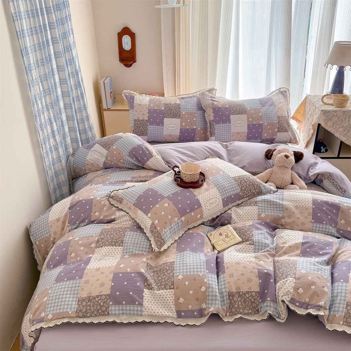 91家纺网 家纺一手货源 找家纺 艾特你 2026新款针织提花双层纱全棉纯棉蕾丝花边四件套 花田紫