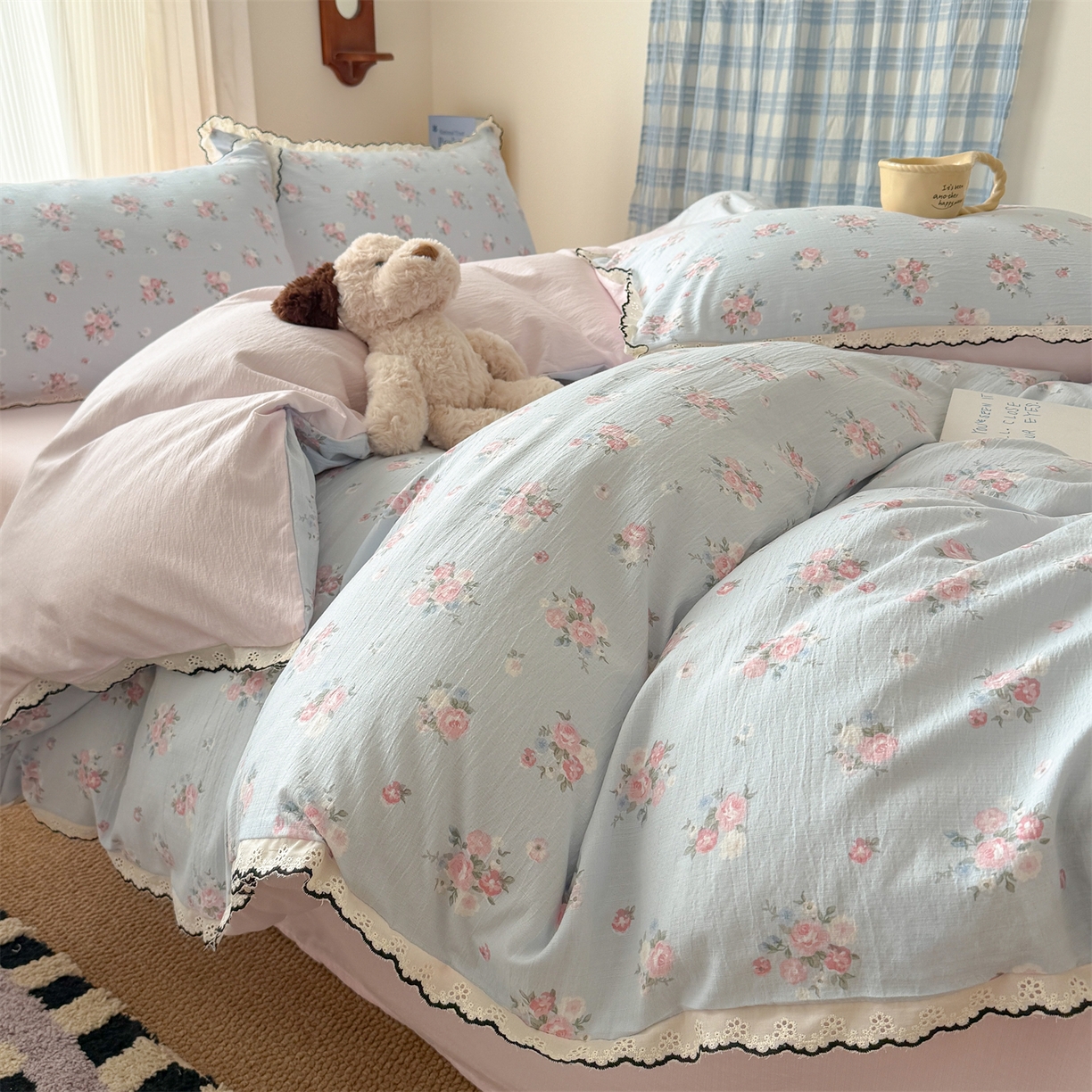 91家纺网 家纺一手货源 找家纺 艾特你 2026新款针织提花双层纱全棉纯棉蕾丝花边四件套 蓝萱