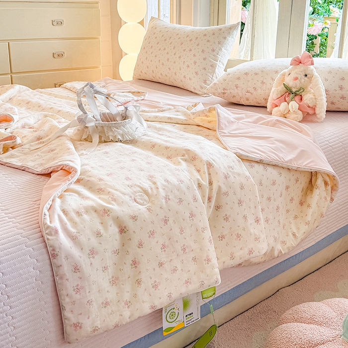 91家纺网 家纺一手货源 找家纺 木楌家居 2026新款全棉纱布云感冰冰被床盖四件套系列 粉黛