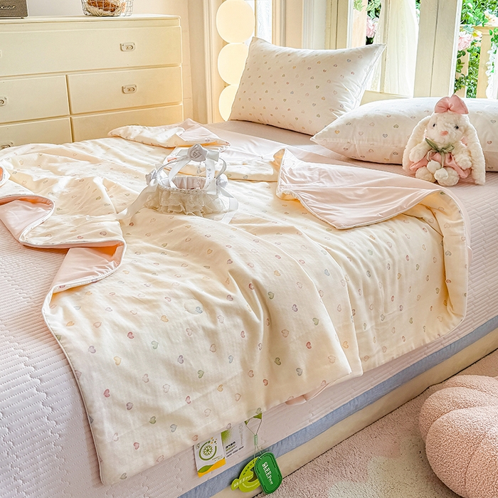 91家纺网 家纺一手货源 找家纺 木楌家居 2026新款全棉纱布云感冰冰被床盖四件套系列 七彩爱心