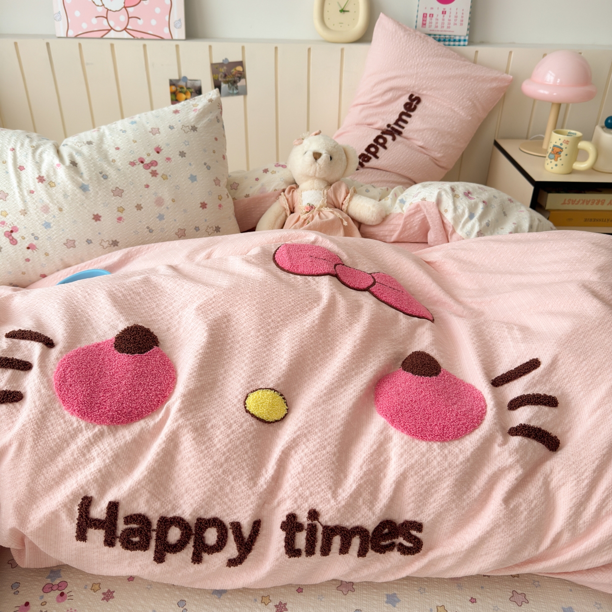 91家纺网 家纺一手货源 找家纺 橙意 2026新款高克重A类泡芙纱毛巾绣四件套 萌趣Kitty