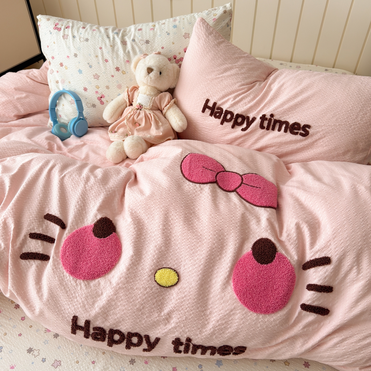 91家纺网 家纺一手货源 找家纺 橙意 2026新款高克重A类泡芙纱毛巾绣四件套 萌趣Kitty