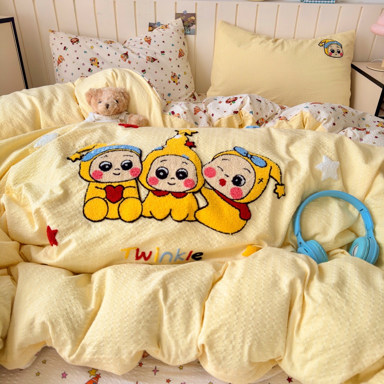 91家纺网 家纺一手货源 找家纺 橙意 2026新款高克重A类泡芙纱毛巾绣四件套 星星伙伴