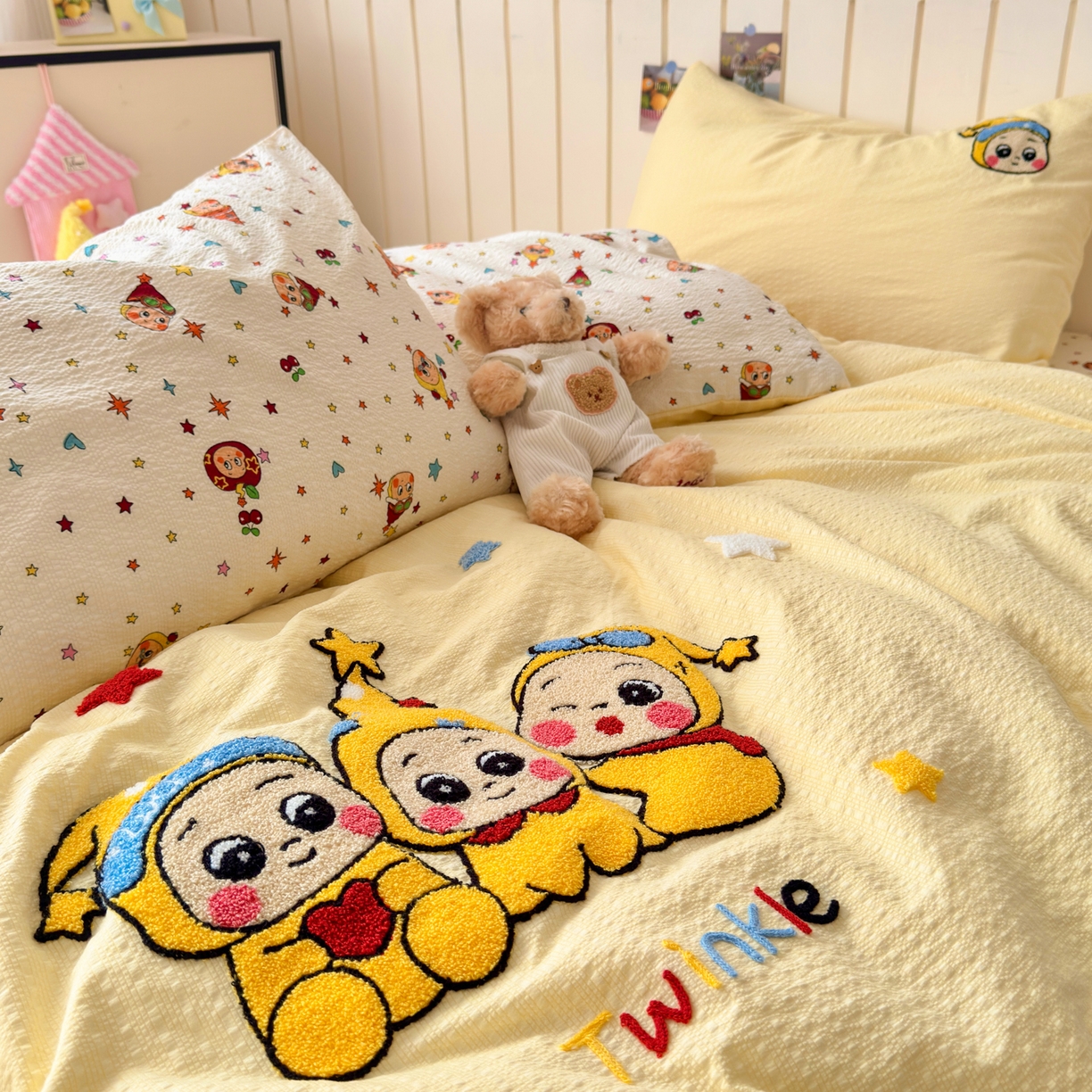 91家纺网 家纺一手货源 找家纺 橙意 2026新款高克重A类泡芙纱毛巾绣四件套 星星伙伴