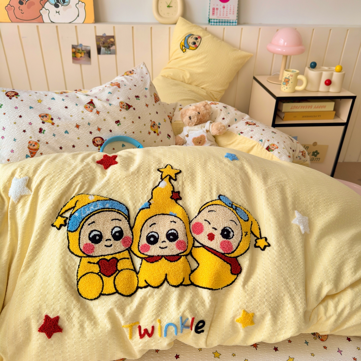 91家纺网 家纺一手货源 找家纺 橙意 2026新款高克重A类泡芙纱毛巾绣四件套 星星伙伴