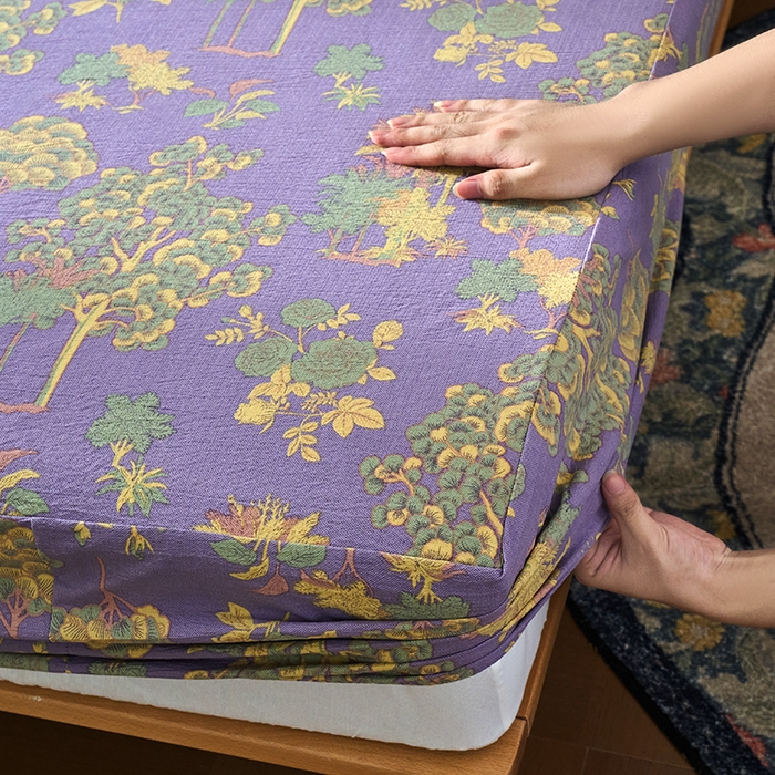 91家纺网 家纺一手货源 找家纺 爱彼家纺 2026春夏新款原麻邹邹纱印花单床笠 床笠单件 原麻皱皱纱-安娜紫