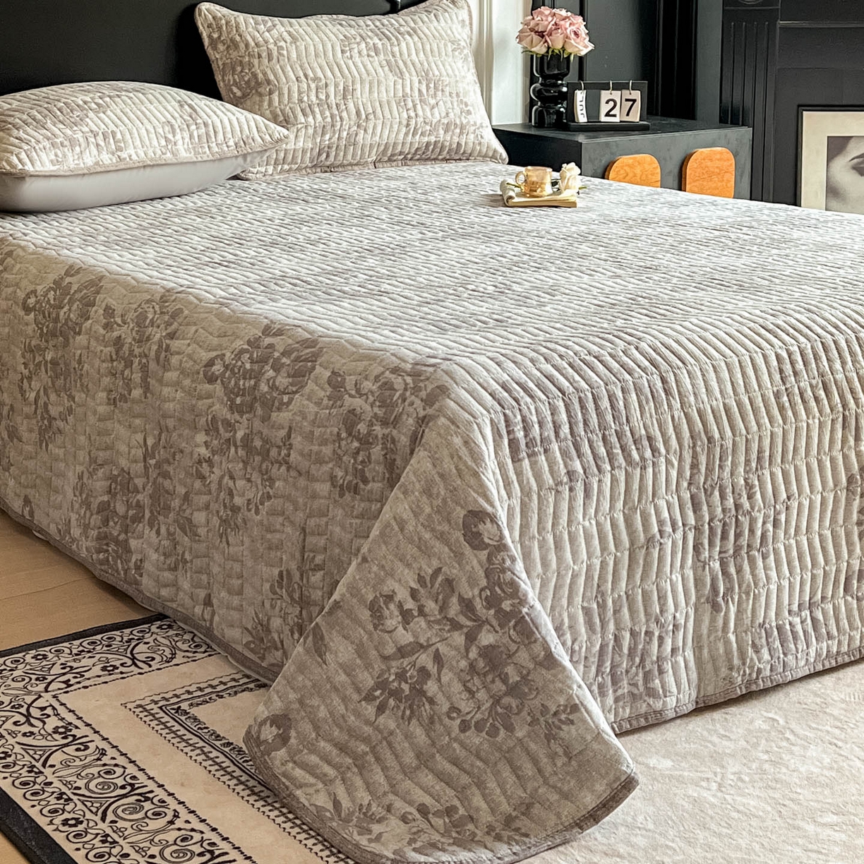 91家纺网 家纺一手货源 找家纺 满座家居 2026新款舒适亲肤简约单品床盖 风木槿