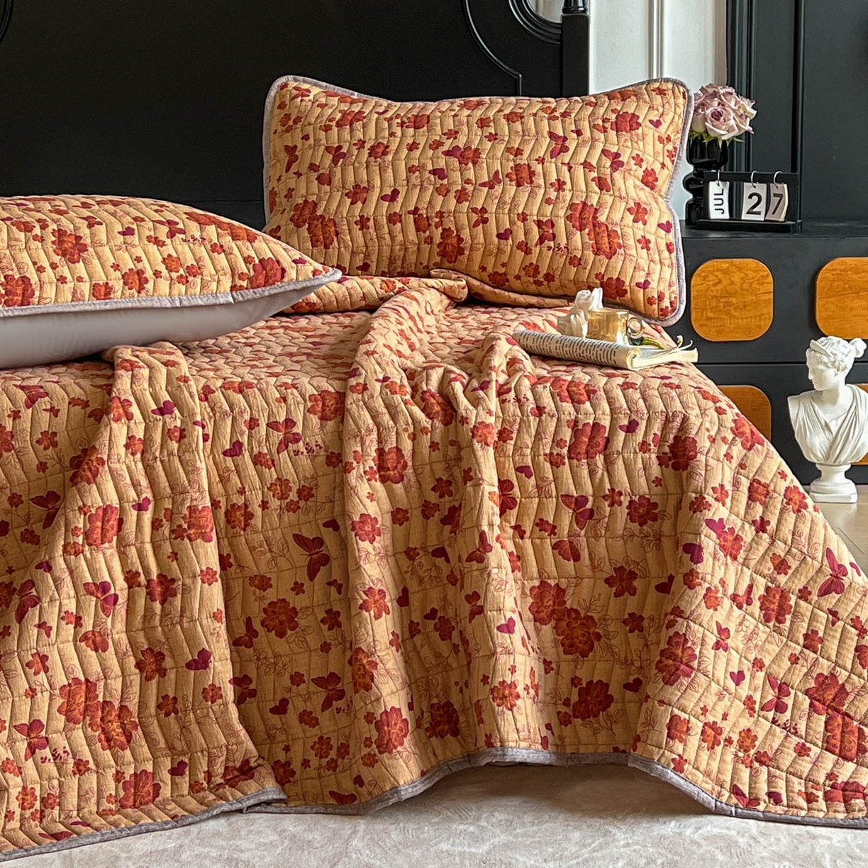 91家纺网 家纺一手货源 找家纺 满座家居 2026新款舒适亲肤简约单品床盖 红尘如梦