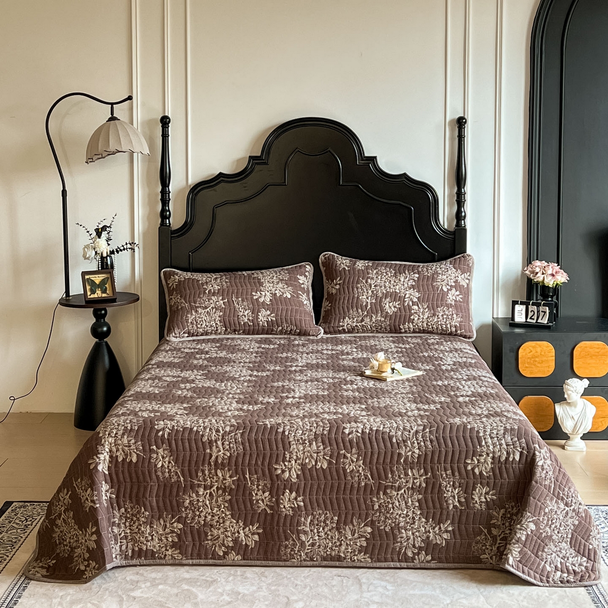 91家纺网 家纺一手货源 找家纺 满座家居 2026新款舒适亲肤简约单品床盖 锦瑟