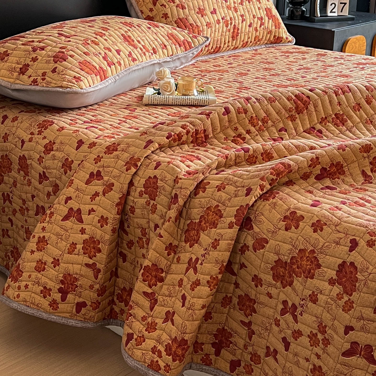 91家纺网 家纺一手货源 找家纺 满座家居 2026新款舒适亲肤简约单品床盖 红尘如梦