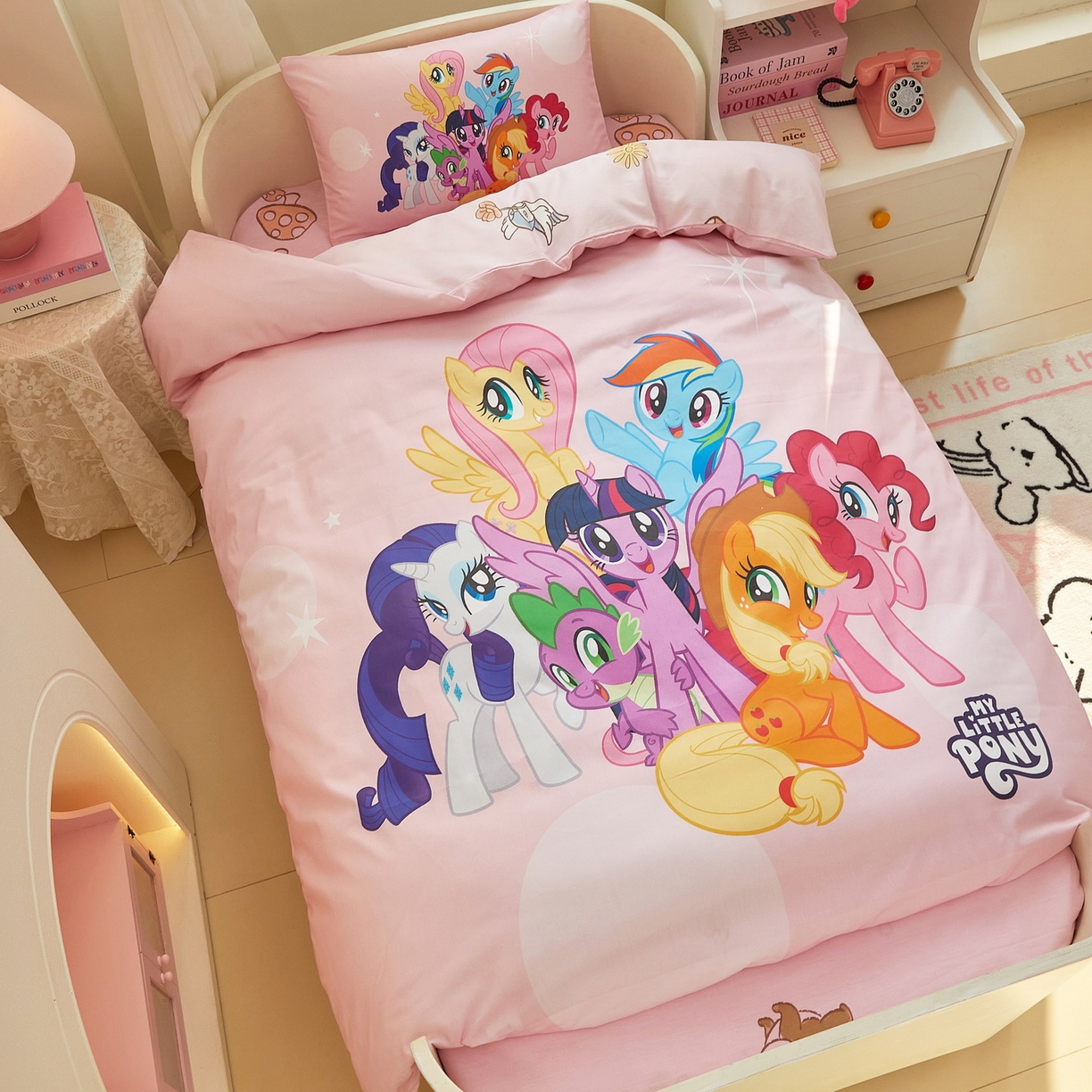 91家纺网 家纺一手货源 找家纺 蘭菲家纺 2026新款幼儿园儿童小马宝莉系列多件套 大家族宝莉