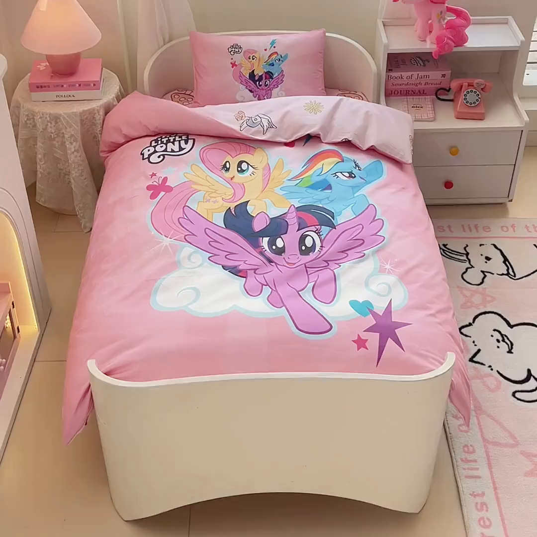 91家纺网 家纺一手货源 找家纺 蘭菲家纺 2026新款幼儿园儿童小马宝莉系列多件套 飞翔宝莉