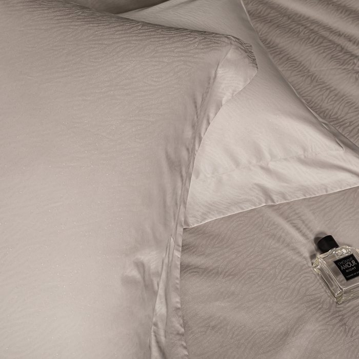 91家纺网 家纺一手货源 找家纺 舒慕家纺 2025新款亲肤舒适高端100S长绒棉纯棉银丝提花四件套 斑点流韵055