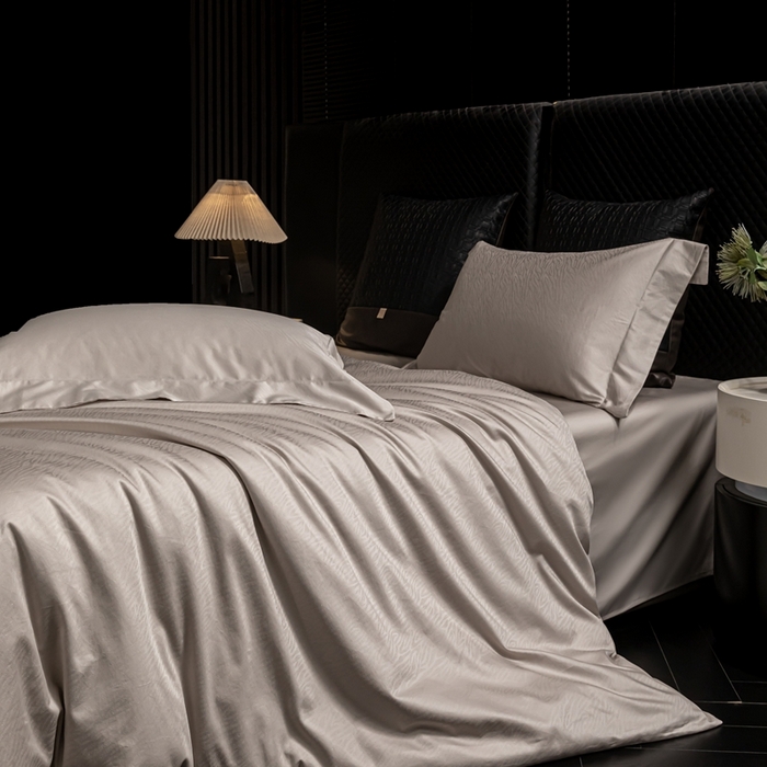 91家纺网 家纺一手货源 找家纺 舒慕家纺 2025新款亲肤舒适高端100S长绒棉纯棉银丝提花四件套 斑点流韵055