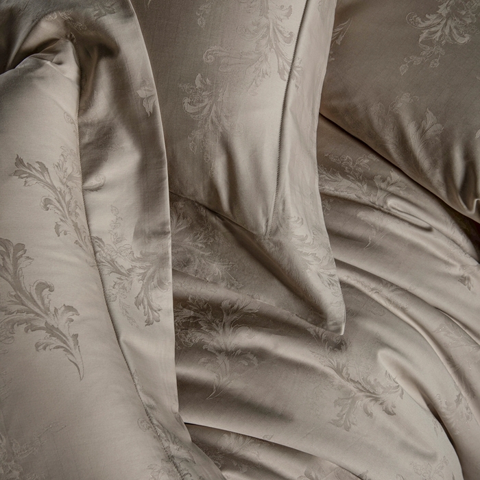 91家纺网 家纺一手货源 找家纺 舒慕家纺 2025新款亲肤舒适高端100S长绒棉纯棉银丝提花四件套 简禾079