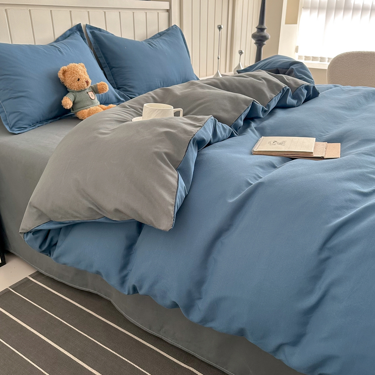 91家纺网 家纺一手货源 找家纺 佑泽家纺 2026年纯色双拼水洗棉四件套单被套 宾利蓝+月光灰