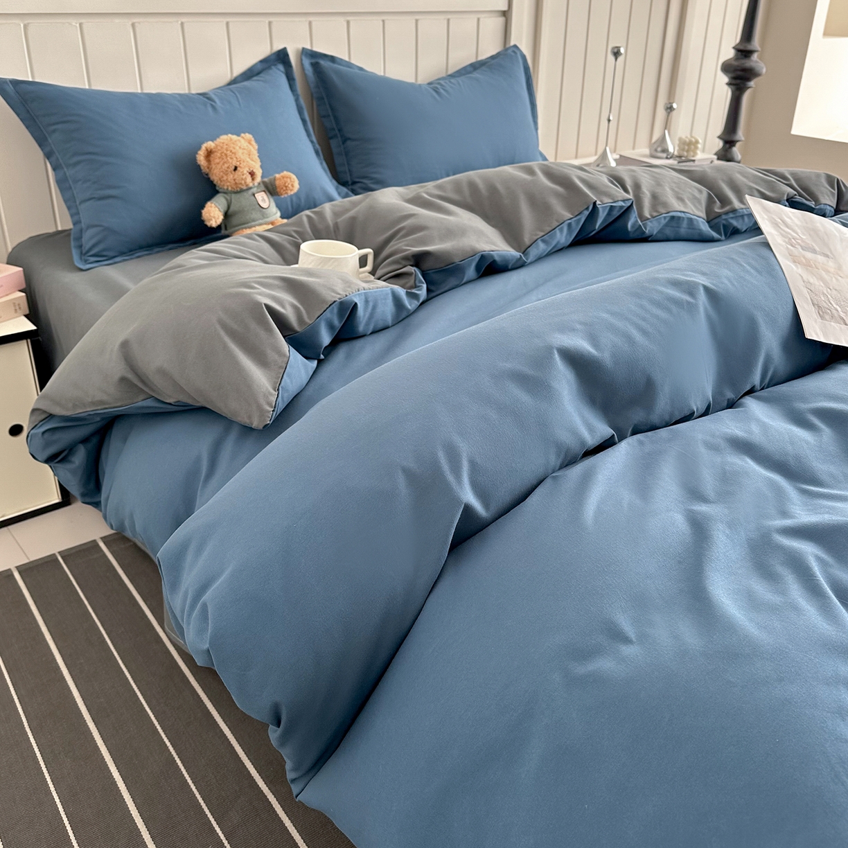 91家纺网 家纺一手货源 找家纺 佑泽家纺 2026年纯色双拼水洗棉四件套单被套 宾利蓝+月光灰