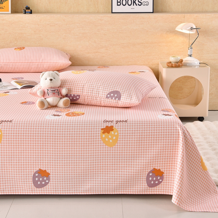 91家纺网 家纺一手货源 找家纺 德比尔斯  2026新款原棉老粗布凉席印花床单三件套 草莓甜心