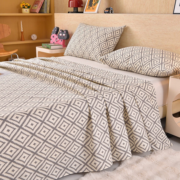 91家纺网 家纺一手货源 找家纺 德比尔斯  2026新款原棉老粗布凉席印花床单三件套 菱格