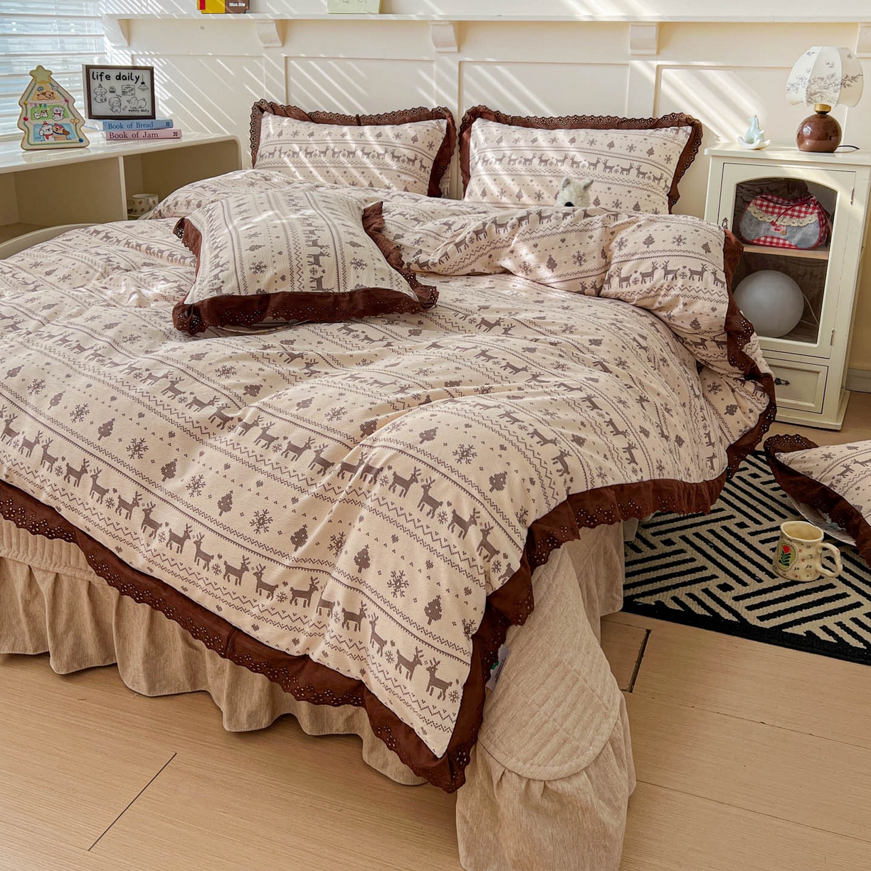 91家纺网 家纺一手货源 找家纺 （总）富米莱（原臻工厂） 2026新款高克重爆款法式全棉纯棉花边四季款加厚色织提花床盖床裙四件套