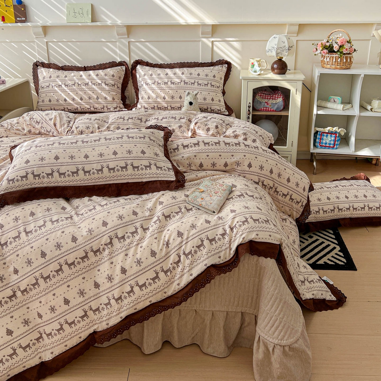 91家纺网 家纺一手货源 找家纺 （总）富米莱（原臻工厂） 2026新款高克重爆款法式全棉纯棉花边四季款加厚色织提花床盖床裙四件套